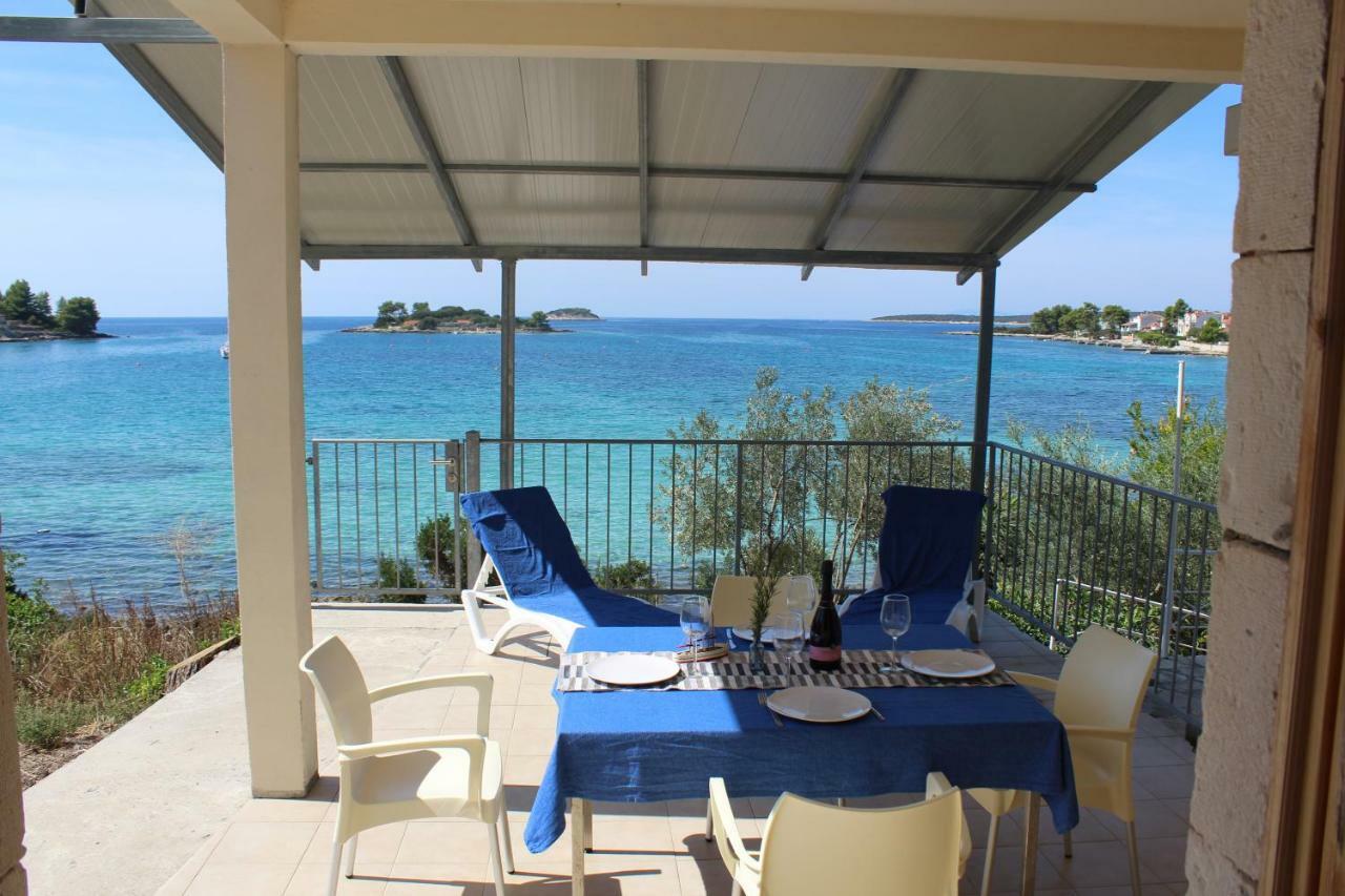 Apartments Andrea Vela Luka Exterior photo
